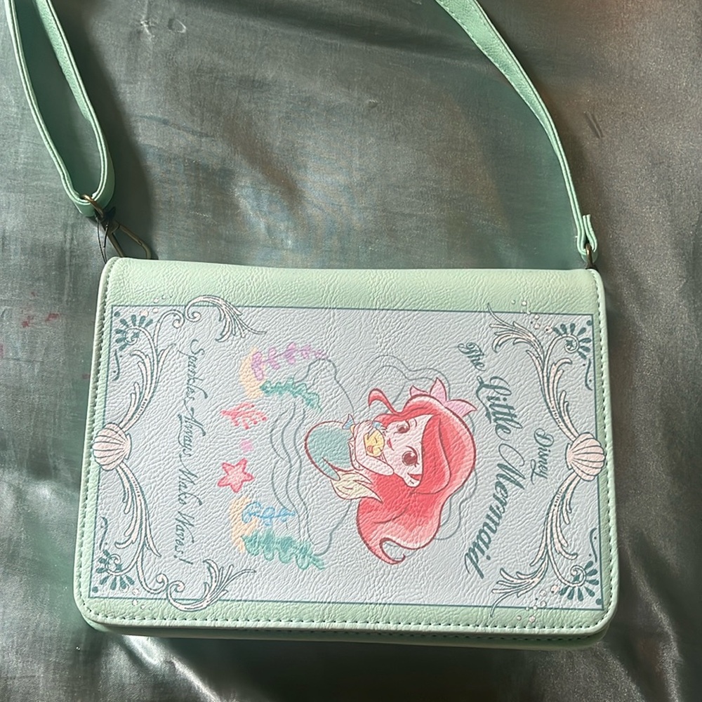 Crossbody purse